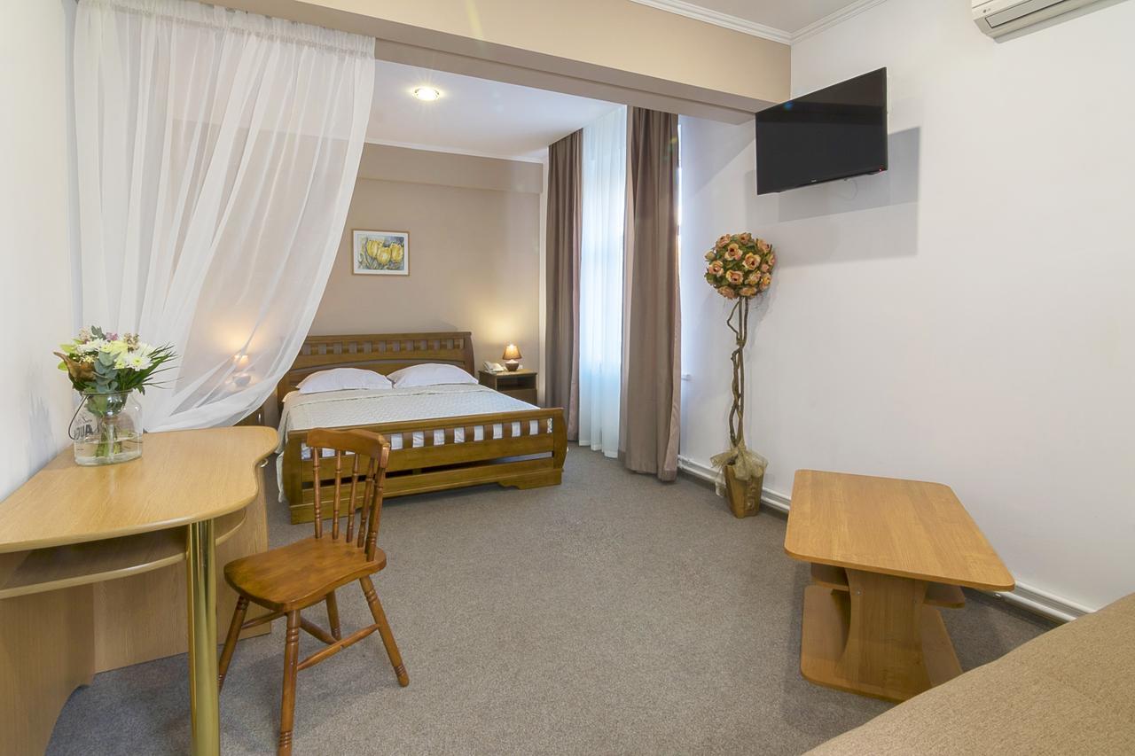 Centralny Hotel 克里沃罗格 外观 照片