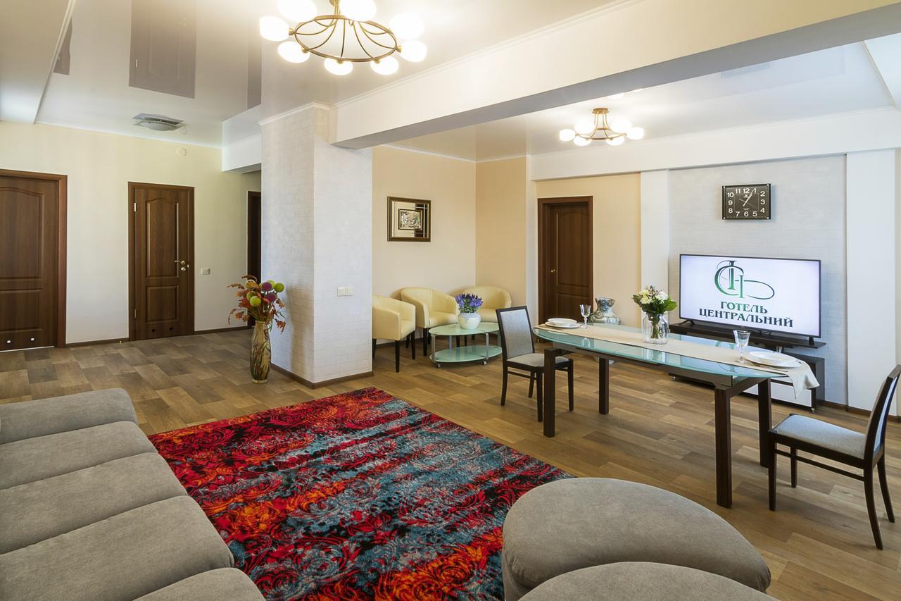 Centralny Hotel 克里沃罗格 外观 照片